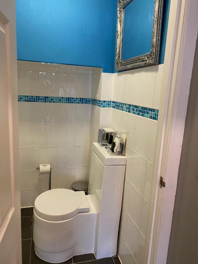 New Quay The White House Hotel מראה חיצוני תמונה