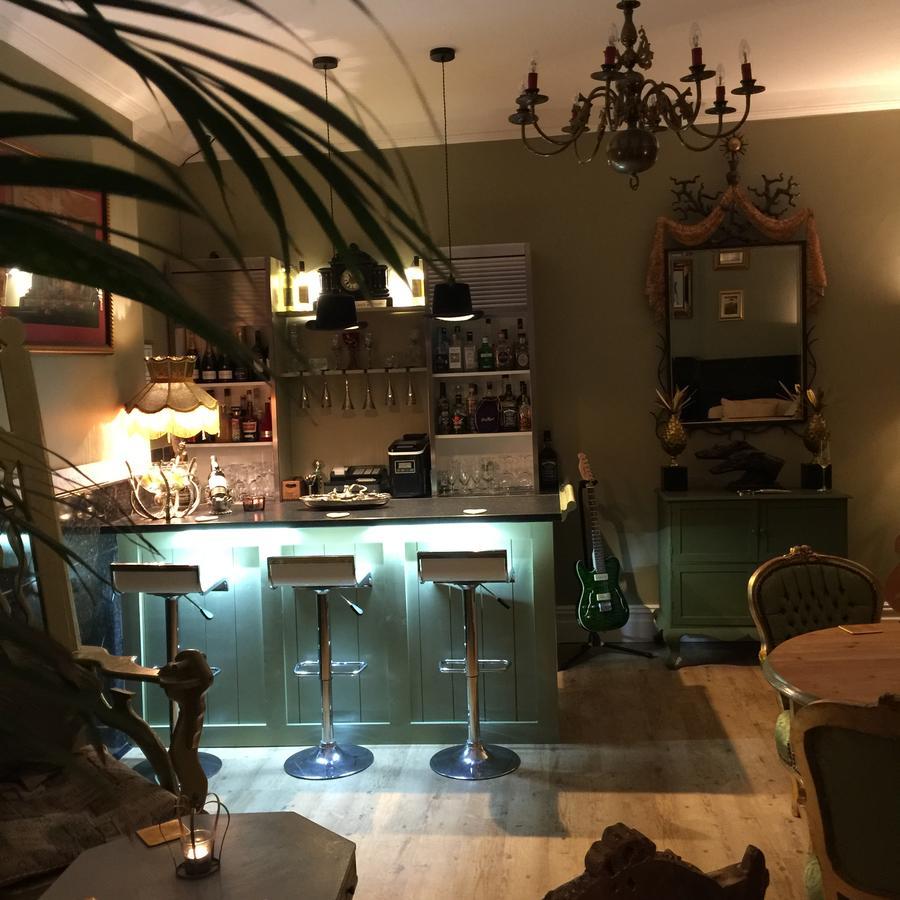 New Quay The White House Hotel מראה חיצוני תמונה